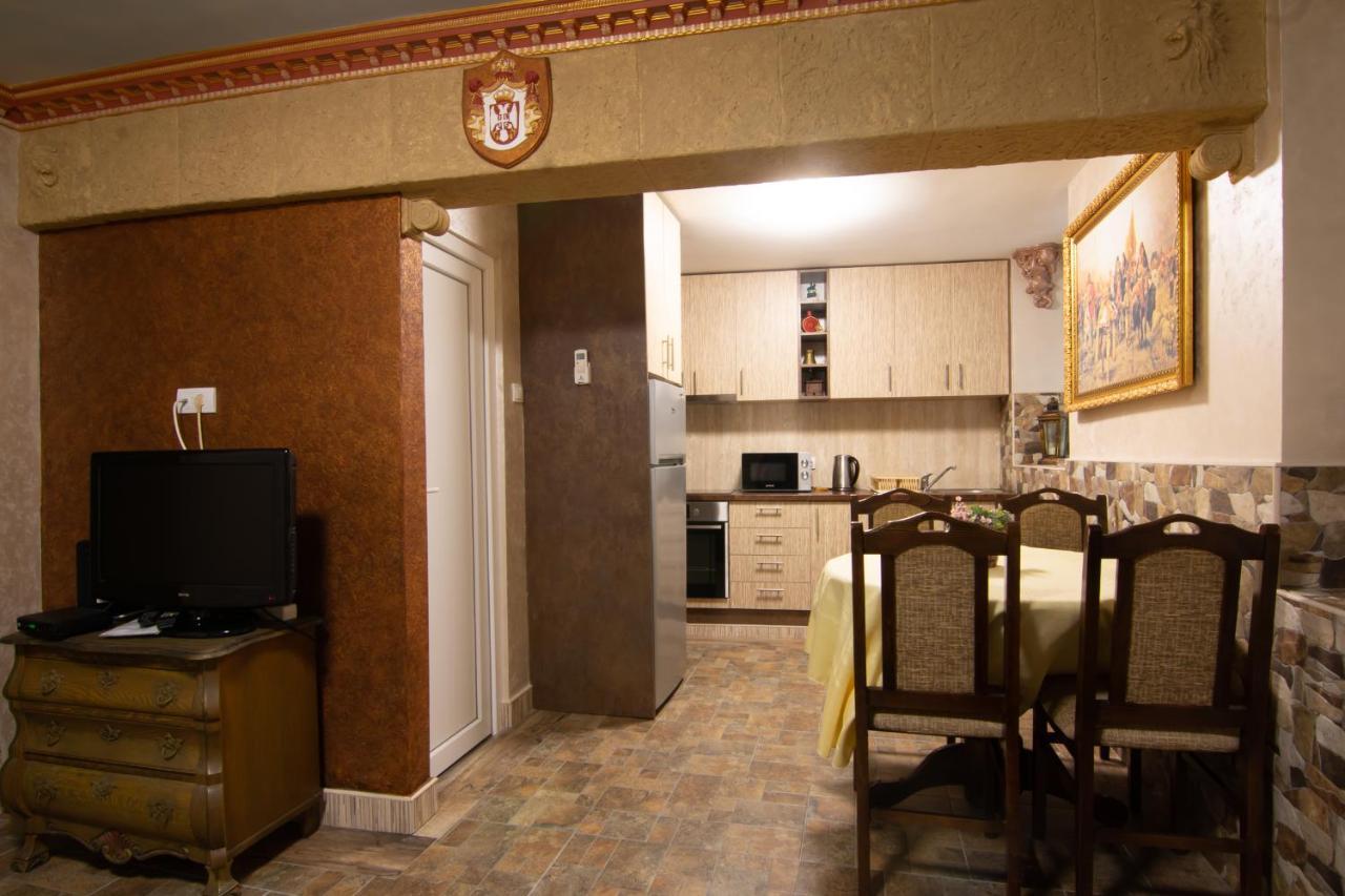 Top Spot Apartment Belgrade Exterior photo